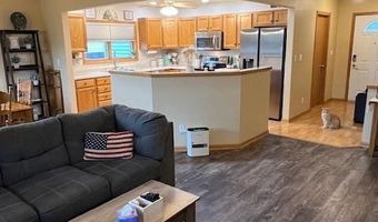 4806 Waller St, Ames, IA 50014