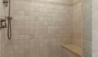 73 Conanicus Ave 4, Jamestown, RI 02835