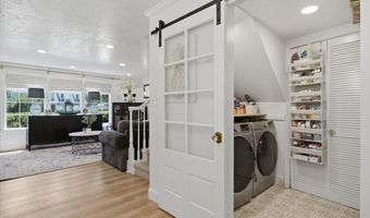 128 W PHEASANTBROOK Cir N, Centerville, UT 84014