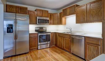 644 Liberty Pointe Dr, Ann Arbor, MI 48103
