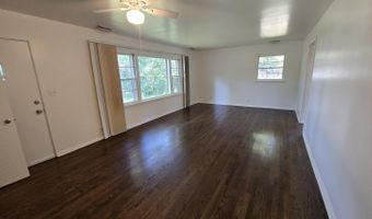 901 E Krage Dr, Addison, IL 60101