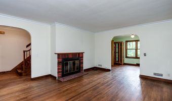 4234 Doncaster Dr, Madison, WI 53711