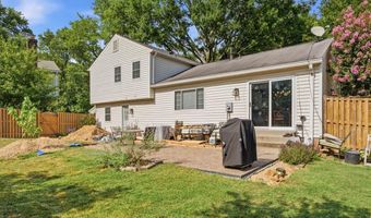 6812 LAMP POST Ln, Alexandria, VA 22306