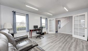 555 Hyannis Dr, Avon, IN 46123
