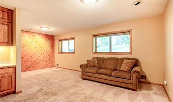 8567 Xenium Ln N, Maple Grove, MN 55369