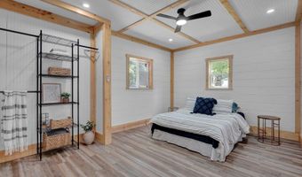 75 Schores Ln, Bedford, IN 47421
