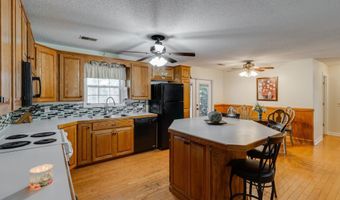 1162 Whippoorwill Rd, Camden, SC 29020