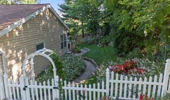 6809 Pilgrim Rd, Madison, WI 53711