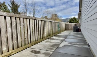 7205 EDGE CLIFF Dr, Brookings, OR 97415