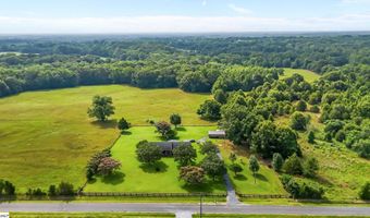 1282 Nation Rd, Abbeville, SC 29620