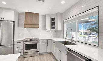 1600 Eaton Dr, Las Vegas, NV 89102