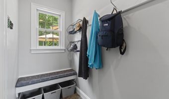3 Spencer Ct, Clinton, CT 06413