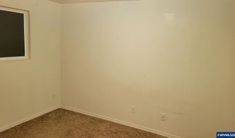 945 N 4th St, Aumsville, OR 97325