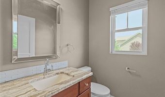 15 Morningside Dr, North Kingstown, RI 02852