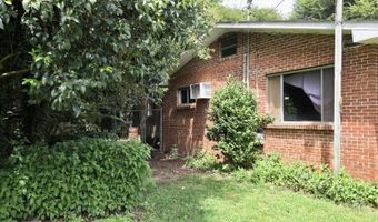 3861 Desoto Dr, Macon, GA 31206