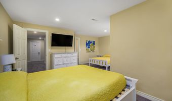 5155 N Saint James St, Bel Aire, KS 67226