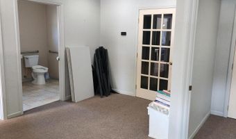 132 W Washington Ave, Ava, MO 65608