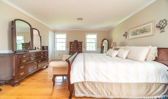 75 Hearthstone Dr, Cheshire, CT 06410