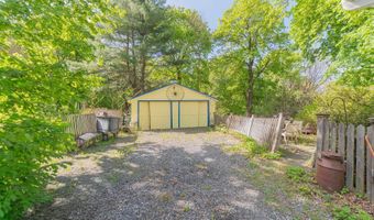 28 Reservoir St, Bethel, CT 06801