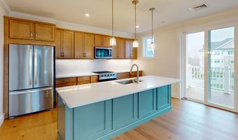 4 Longview Dr 208, Atkinson, NH 03811