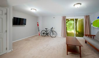 1025 COMMANDERS Way N, Annapolis, MD 21409