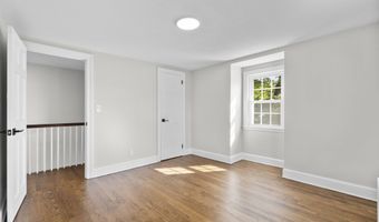 64 Fanway Ave, Bristol, CT 06010