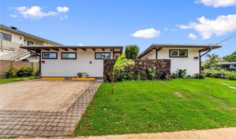 743 Akumu St, Kailua, HI 96734