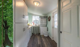 830 DIVISION St SE, Bandon, OR 97411