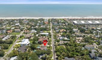 335 11TH St, Atlantic Beach, FL 32233