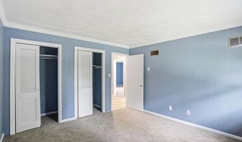 826 Yorkshire Rd, Anderson, IN 46012