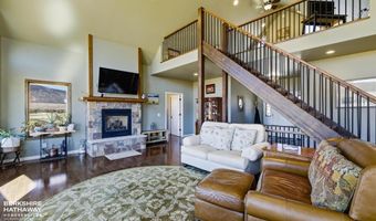 17 Patriot Dr, Cody, WY 82414