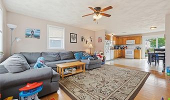 6 Wilson St, Bristol, RI 02809