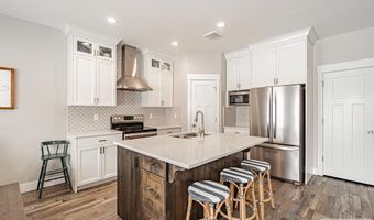 1038 Villa Vista Ln, Ammon, ID 83406