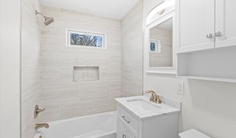 6913 WESTHAMPTON Dr, Alexandria, VA 22307