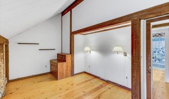 16 Kilroy Rd, Andover, NJ 07860
