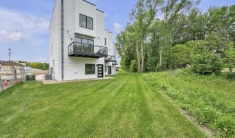 244 HWY 71 D22, Arnolds Park, IA 51331