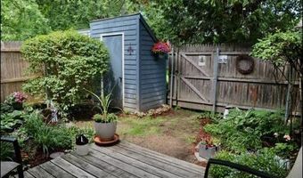 43 Baldwin Dr #43, Bangor, ME 04401