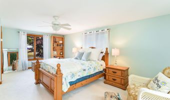 23 Heritage Dr 23, Bourne, MA 02532