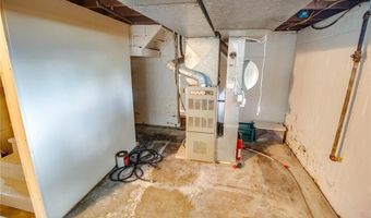 943 McKinley Blvd, Alton, IL 62002