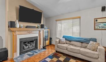 1437 Castle Mill Dr, Arnold, MO 63010