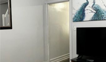 10 S Brook St, Allentown, PA 18109