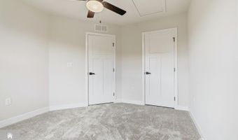 19 Kiln Dr 219, Aberdeen, NJ 07721