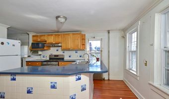 55 Mt Hope Ave, Bristol, RI 02809