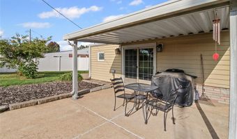 9862 Glenmont Dr, Affton, MO 63123