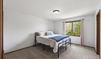 16191 Crane St NW, Andover, MN 55304