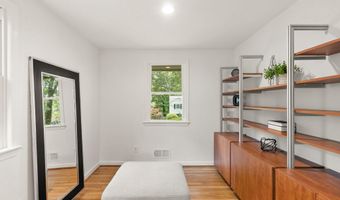 6010 BENALDER Dr, Bethesda, MD 20816