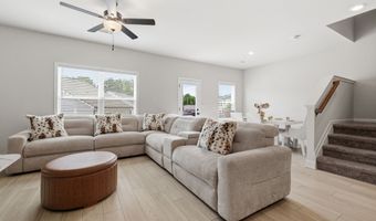 198 Station Overlook Dr, Auburn, GA 30011