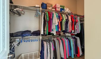 6353 S Queensburg Ct, Aurora, CO 80016