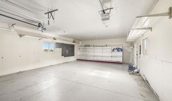 221 Cottonwood Ln, Blackfoot, ID 83221