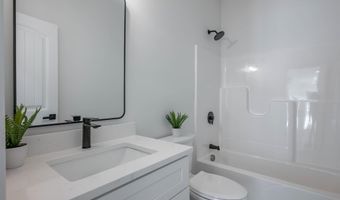 28 Dalton Dr, Barnstead, NH 03225